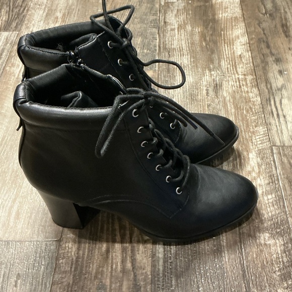 Style & Co Black Lace-Up Heeled Ankle Boots Size 11 - Picture 10 of 12